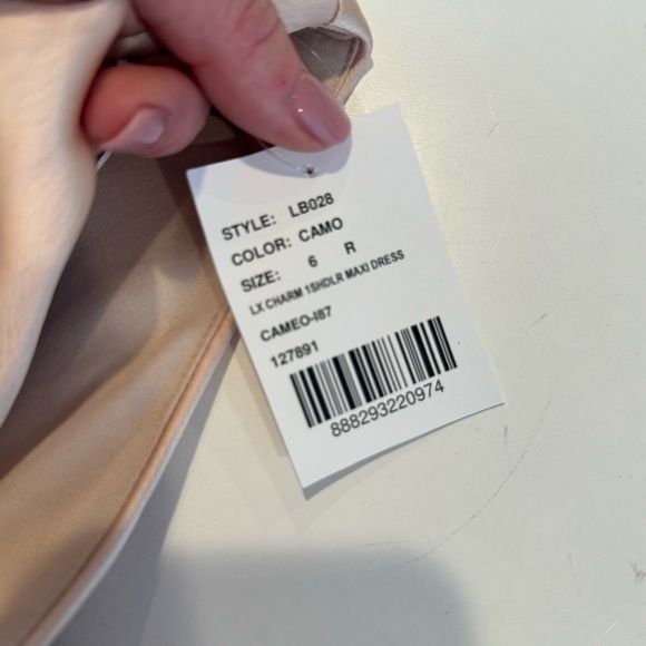 NWT LOVELY Desert Rose Shirred One-Shoulder Satin Trumpet Dress Maddie Size 6 - Picture 7 of 7